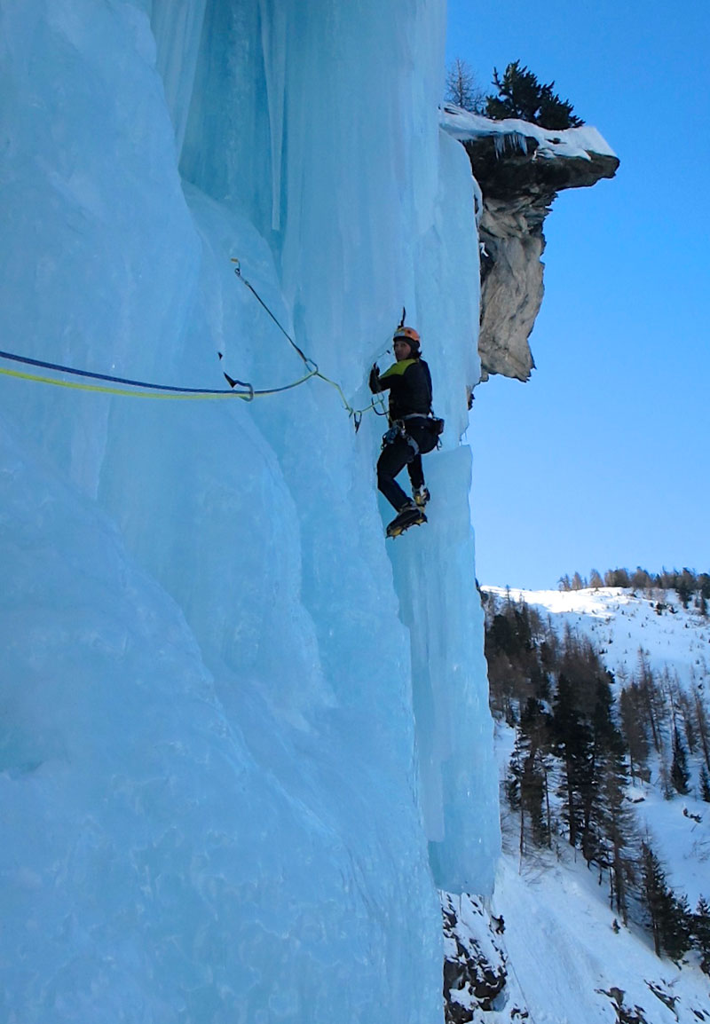 Ice Fall Climbing courses, Chamonix and Cogne