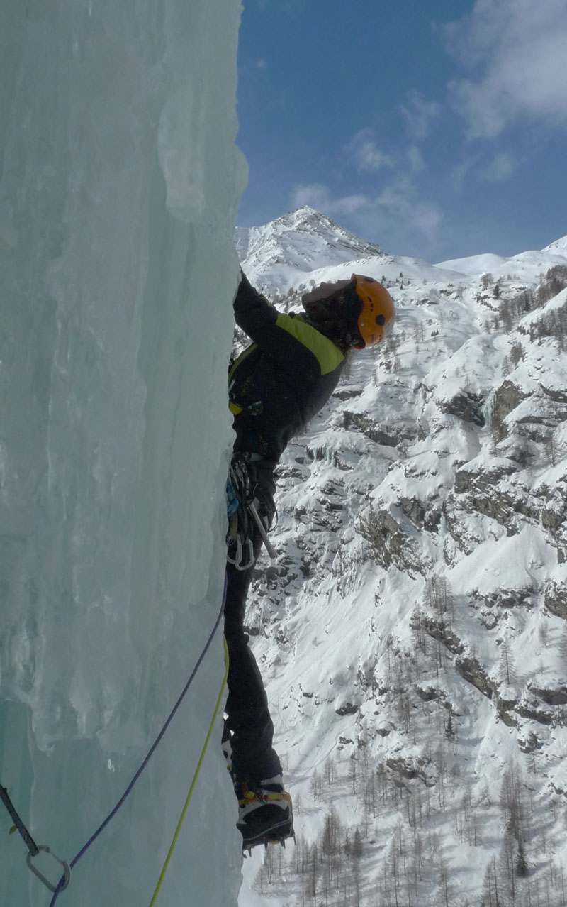 Ice Fall Climbing courses, Chamonix and Cogne