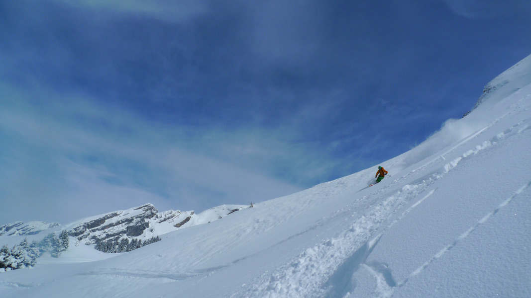 La Clusaz off piste skiing course