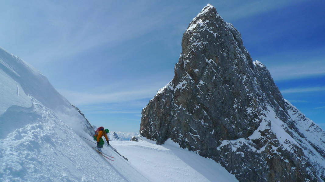 La Clusaz off piste skiing course