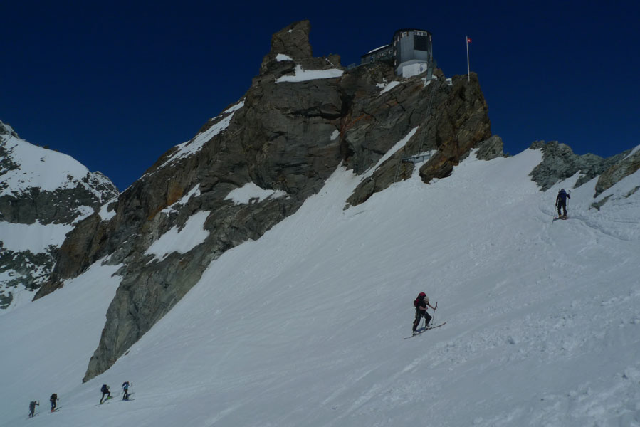 ski touring courses